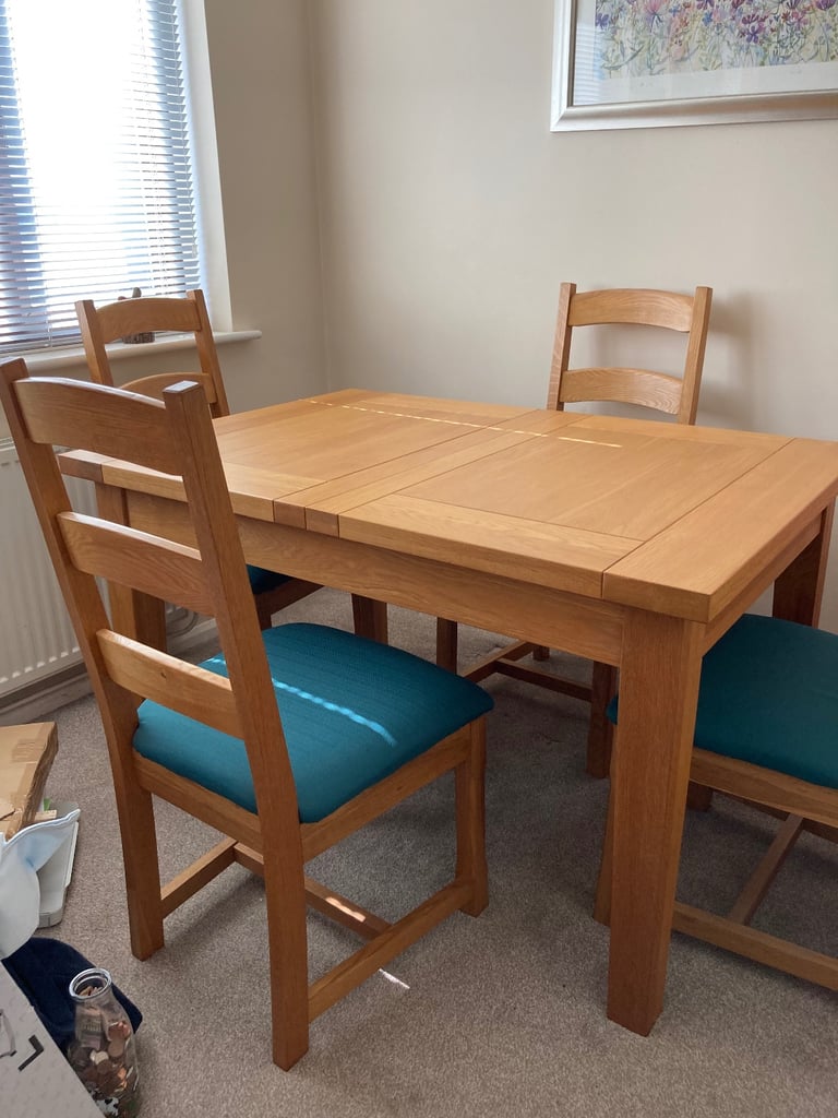 Oak Table and four chairs