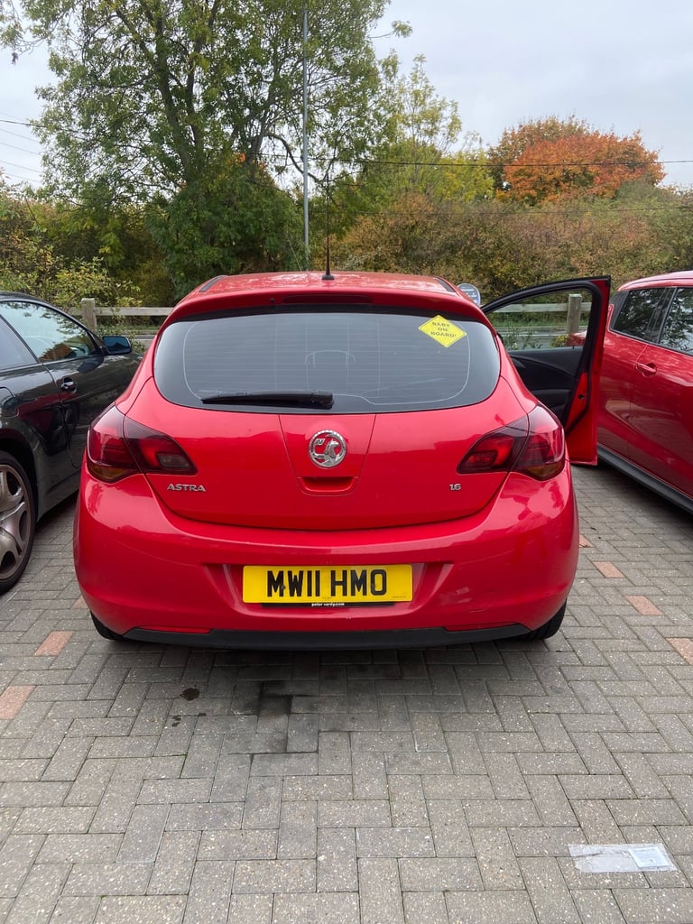 Vauxhall, ASTRA, Hatchback, 2011, Manual, 1598 (cc), 5 doors