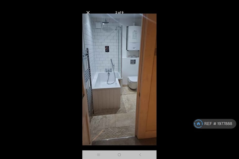 1 bedroom flat in Guildford Road, London, RH4 (1 bed) (#1977888)