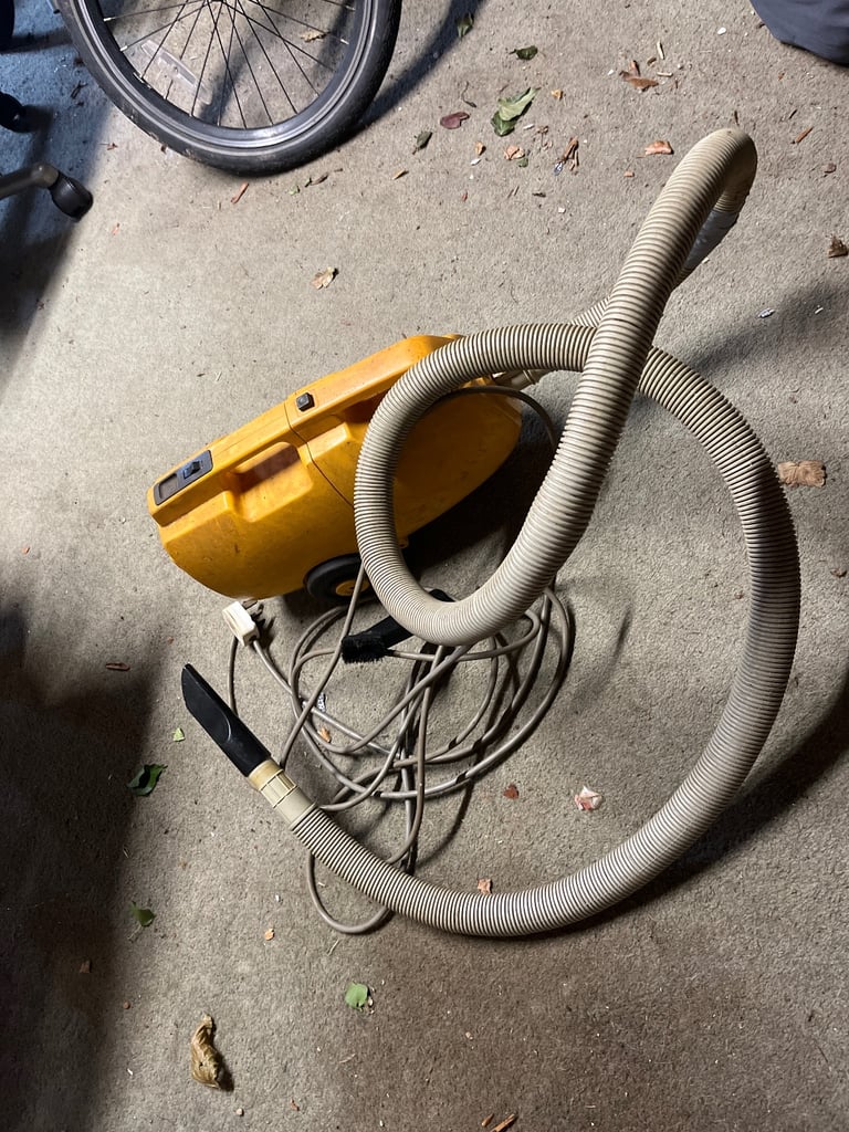 image for FREE old (working) small vacuum cleaner