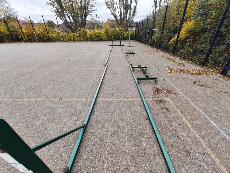 Tennis posts Vermont and Harris 