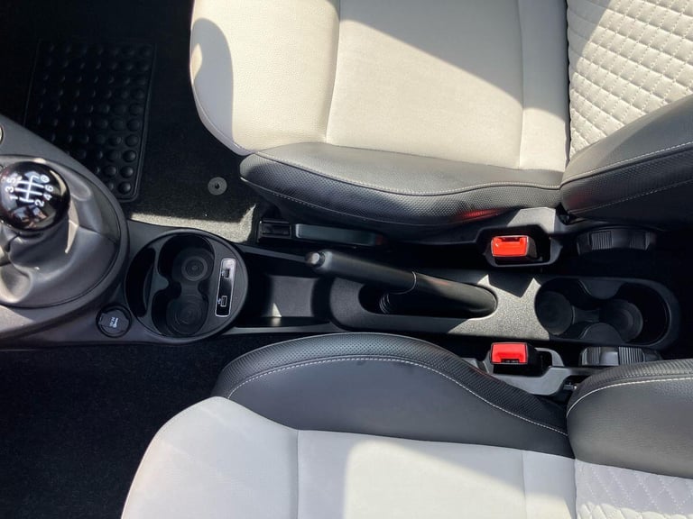 2022 Fiat 500 DOLCEVITA MHEV HATCHBACK Petrol Manual