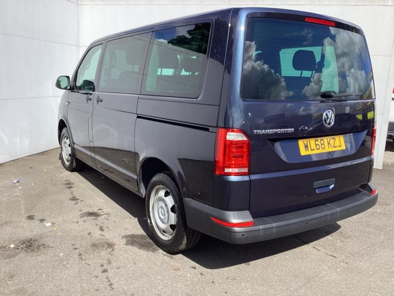 2019 Volkswagen Transporter Shuttle 2.0 TDI BlueMotion Tech S Minibus Double Cab 5dr Diesel Manua...