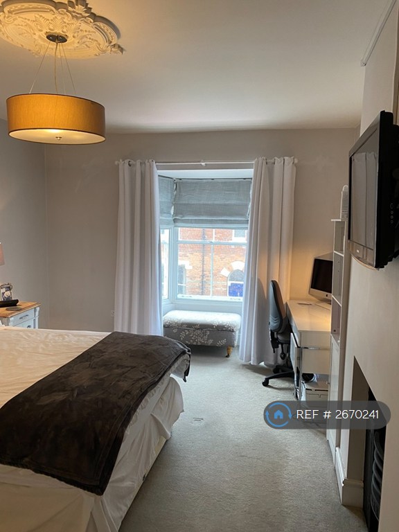 2 bedroom house in Hallgarth Street, Durham, DH1 (2 bed) (#2670241)