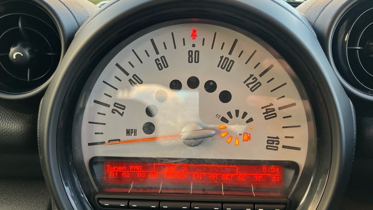 2014 MINI Countryman 1.6 Cooper 5dr Petrol Hatchback Hatchback Petrol Manual