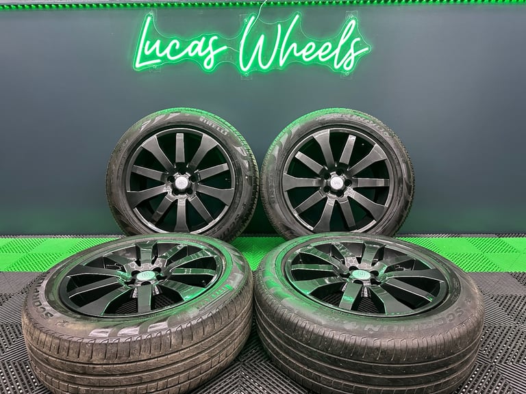 Land Rover Freelander 2 19 inch HST’s powder coated Technical Grey Alloy wheels & Pirelli tyres!