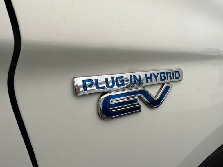 2014 Mitsubishi Outlander 0.0 PHEV GX 4H 5d 162 BHP Estate PETROL/ELECTRIC Semi Automatic