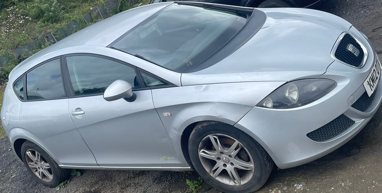 Seat Leon 1.6 TDI 2012 Silver Spares or Repairs Breaking for Parts
