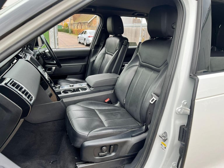 2018 Land Rover Discovery 3.0 TD V6 SE Auto 4WD Euro 6 (s/s) 5dr ESTATE Diesel Automatic