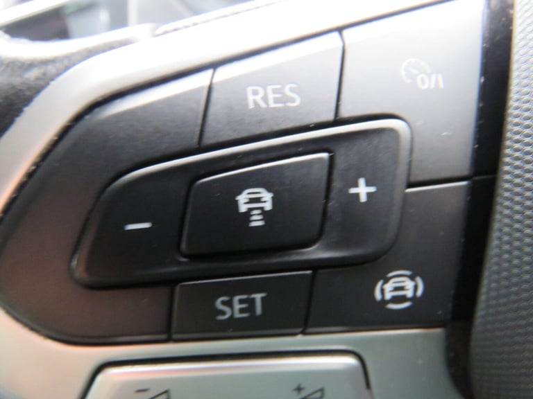 2021 Volkswagen Tiguan 1.5 TSI Life Euro 6 (s/s) 5dr ESTATE Petrol Manual