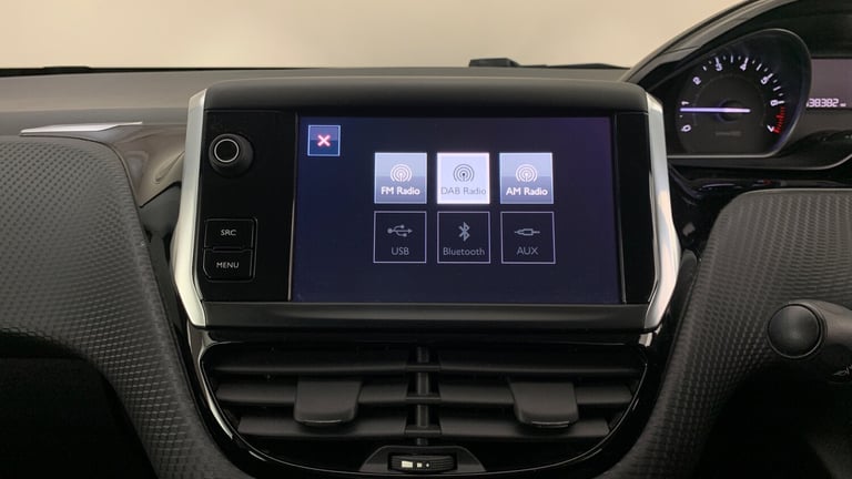 2016 Peugeot 208 1.2 PureTech XS White Hatchback 5dr Petrol Manual Euro 6 (82 ps) Hatchback Petro...