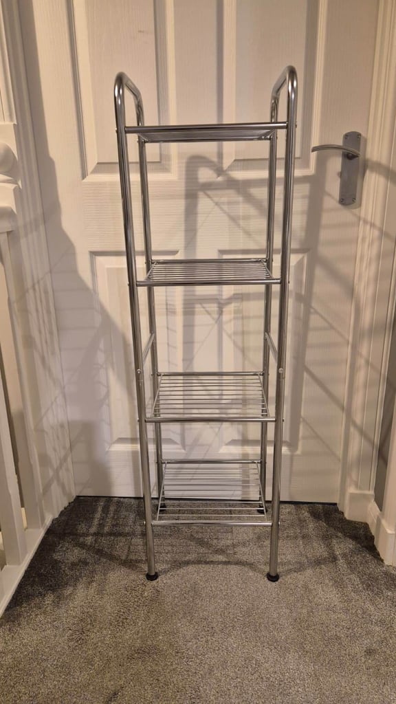 Metal towel holder /shelves