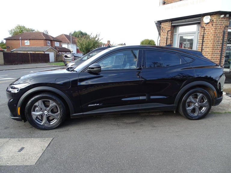 2021 Ford Mustang Mach-E Extended Range 91kWh Premium SUV 5dr Electric Automatic (294 ps) HATCHBA...