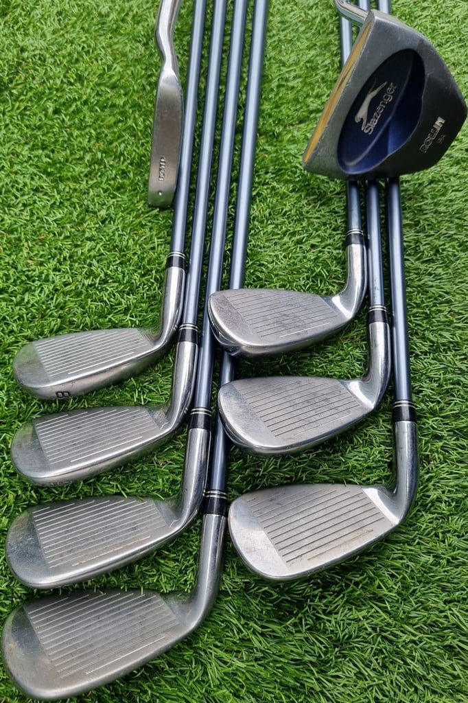 KING COBRA SZ - Lite flex Graphite 5-SW, Cobra OFFSET 3-5-7, putters x2 & trolley bag