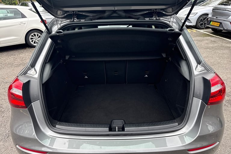 2021 Mercedes-Benz A-Class 1.3 A180 SE Euro 6 (s/s) 5dr Hatchback PETROL Manual