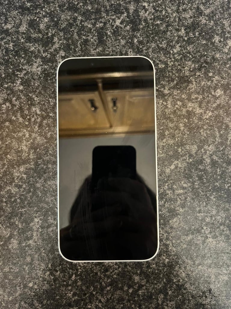 Apple iPhone 16e 128GB white 