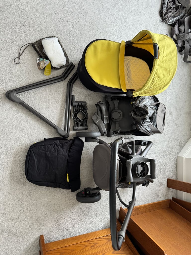 Mamas & Papas MYLO Pushchair Pram System - Black/Lime Green (Good condition)