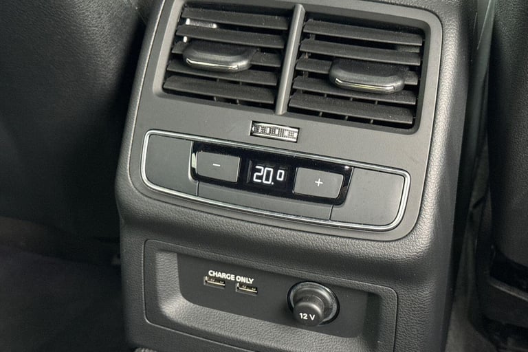 2024 Audi A4 Avant 2.0 TFSI 35 Black Edition Estate 5dr Petrol S Tronic Euro 6 (s/s) (150 ps) EST...