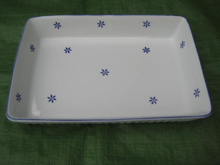 image for Stoneware Dish for £8.00