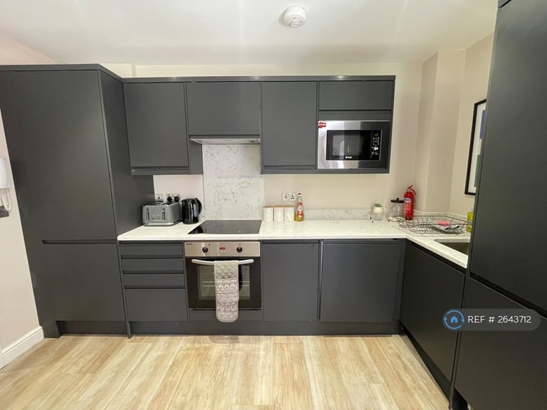 1 bedroom flat in Park Cross Street, Leeds, LS1 (1 bed) (#2643712)
