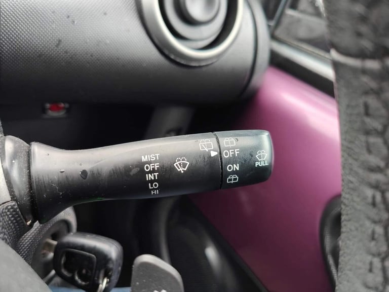 2013 Peugeot 107 1.0 12V Active 2 Tronic Euro 5 5dr Hatchback Petrol Automatic