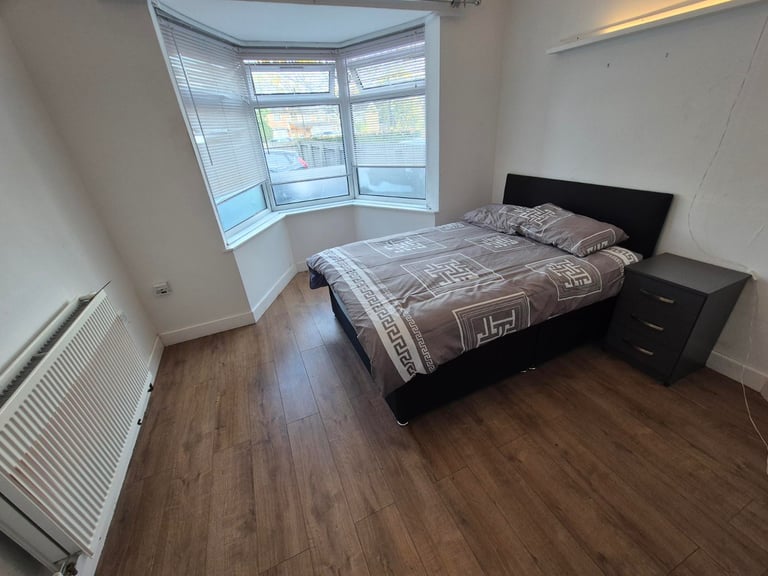 SUPPORTED ACCOMMODATION - LARGE ROOMS AVAILABLE IN KITTS GREEN, SHARD END, DIGBETH & YARDLEY (HMO)