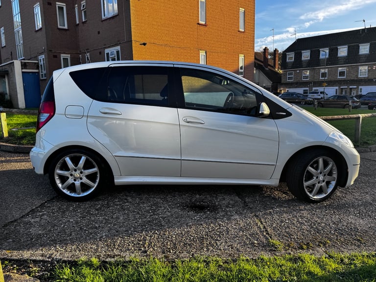 Mercedes-Benz, A CLASS, Hatchback, 2011, Manual, 1498 (cc), 5 doors