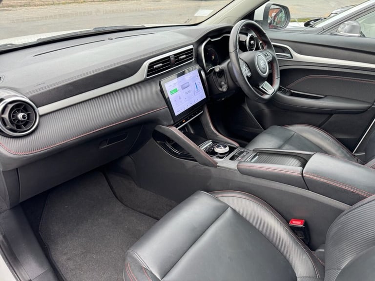 2021 MG MG ZS 72.6kWh Trophy Long Range SUV 5dr Electric Auto (156 ps) HATCHBACK ELECTRIC Automatic