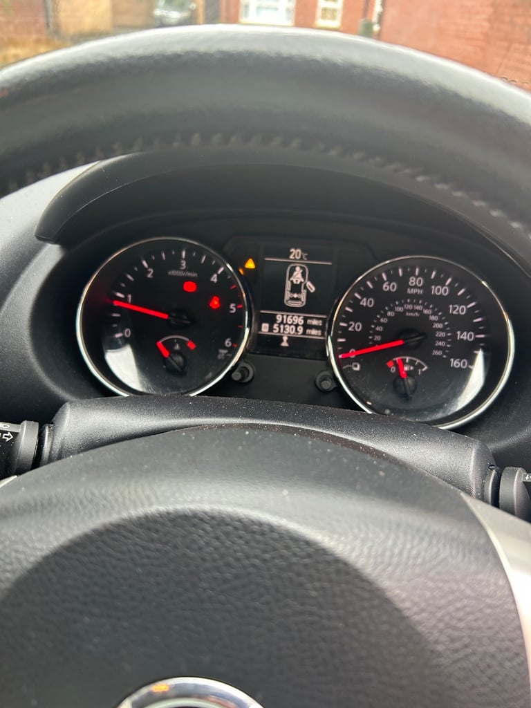 Nissan, QASHQAI, Hatchback, 2012, Manual, 1461 (cc), 5 doors