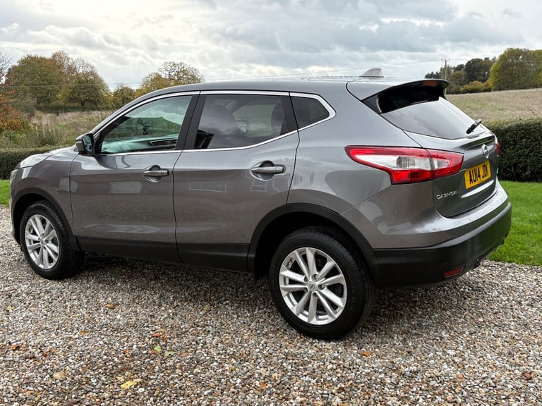 2014 Nissan Qashqai 1.5 dCi Acenta Premium 5dr HATCHBACK Diesel Manual