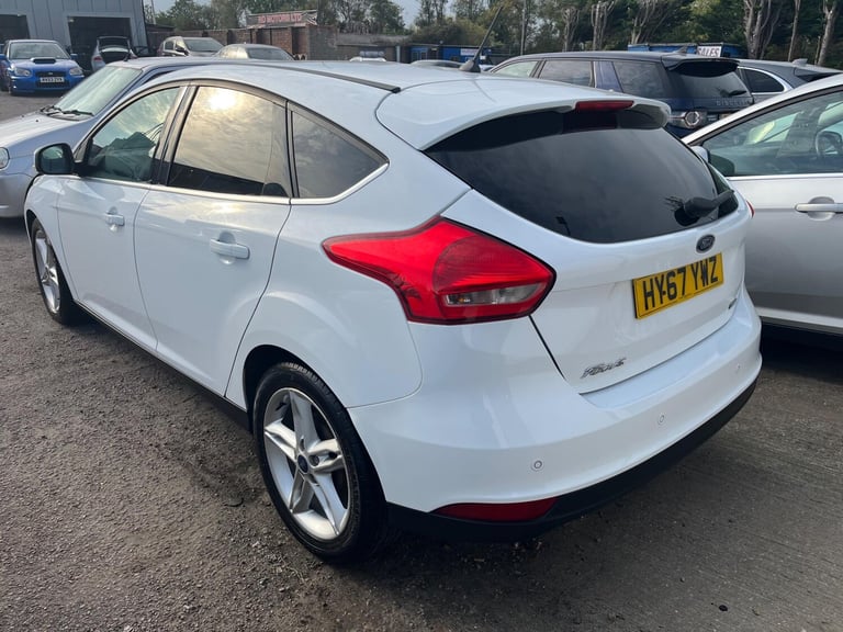 2017 Ford Focus 1.0T EcoBoost Titanium Euro 6 (s/s) 5dr HATCHBACK Petrol Manual