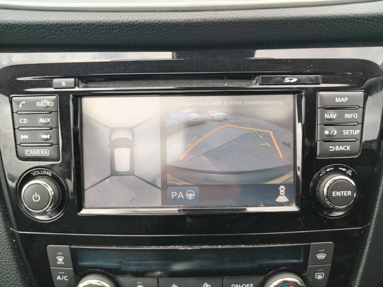 2015 Nissan Qashqai 1.6 dCi Tekna 5dr HATCHBACK Diesel Manual