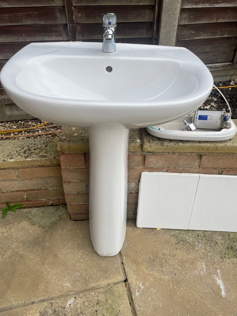 Roca bathroom sink