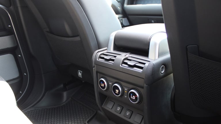 2025 Land Rover Defender Diesel Estate 3.0 D300 Outbound 130 5dr Auto SUV Diesel Automatic