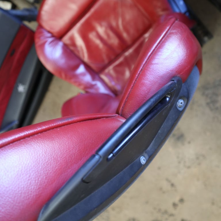 BMW E85 Z4 Sport Red Leather Seats & Door Cards (TraumRot)
