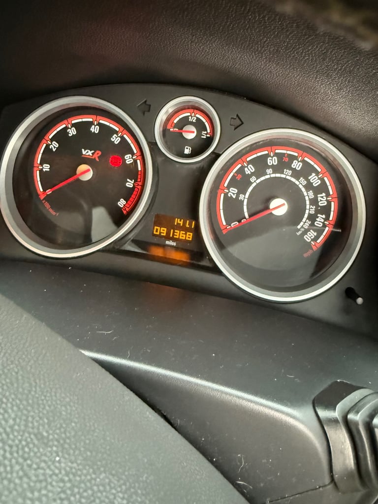 Vauxhall, ASTRA, Hatchback, 2009, Manual, 1998 (cc), 3 doors