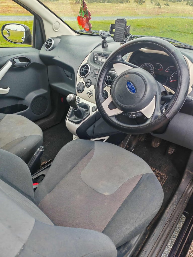 Ford, KA, Hatchback, 2010, Manual, 1242 (cc), 3 doors