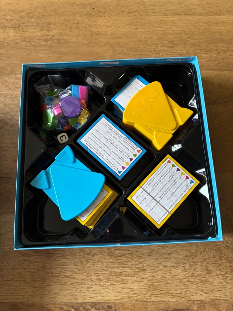 Trivial Pursuit Family Edition