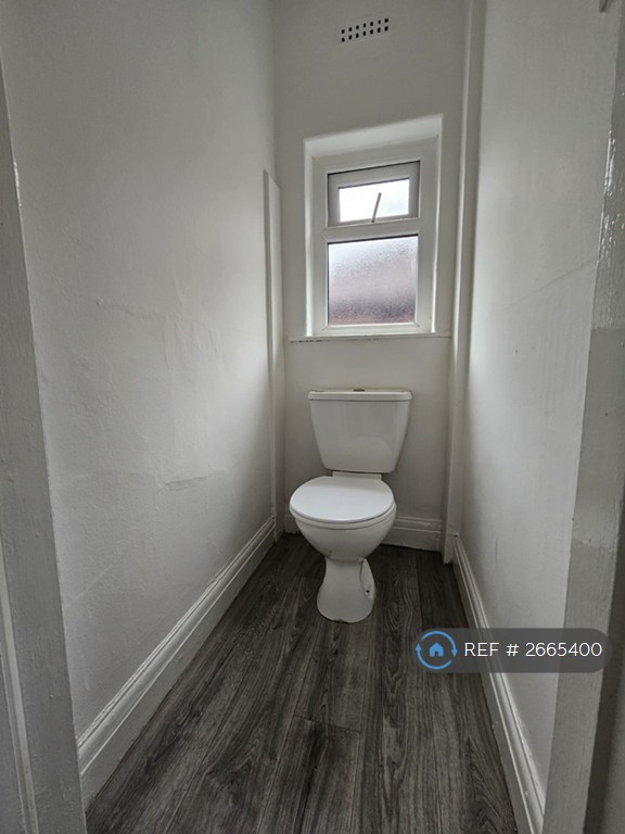 3 bedroom house in Brookside Drive, Salford, M7 (3 bed) (#2665400)