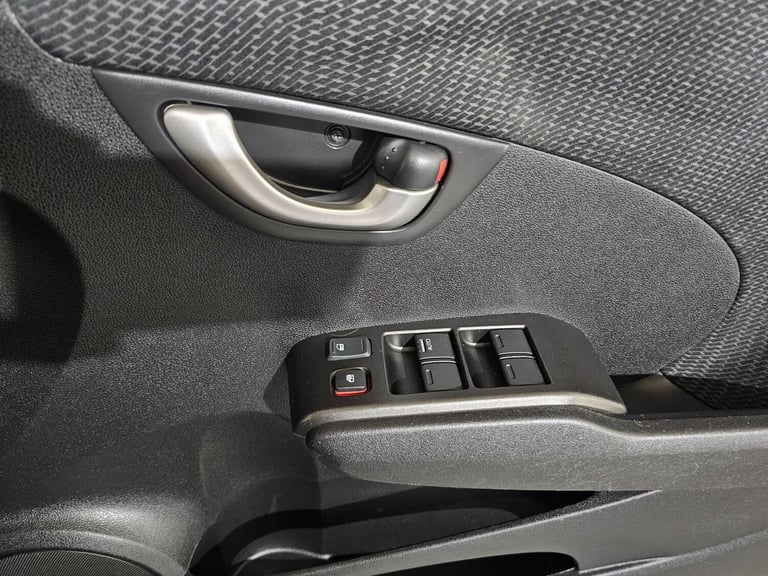 2011 Honda Jazz 1.4 i-VTEC ES CVT Euro 5 5dr HATCHBACK Petrol Automatic