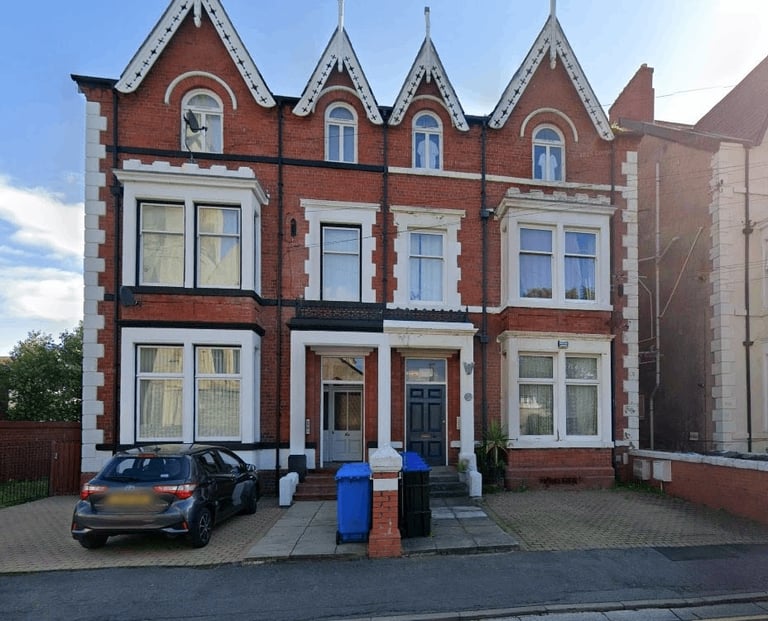 **TO LET**1 BEDROOM APARTMENT**BATH STREET**RHYL**