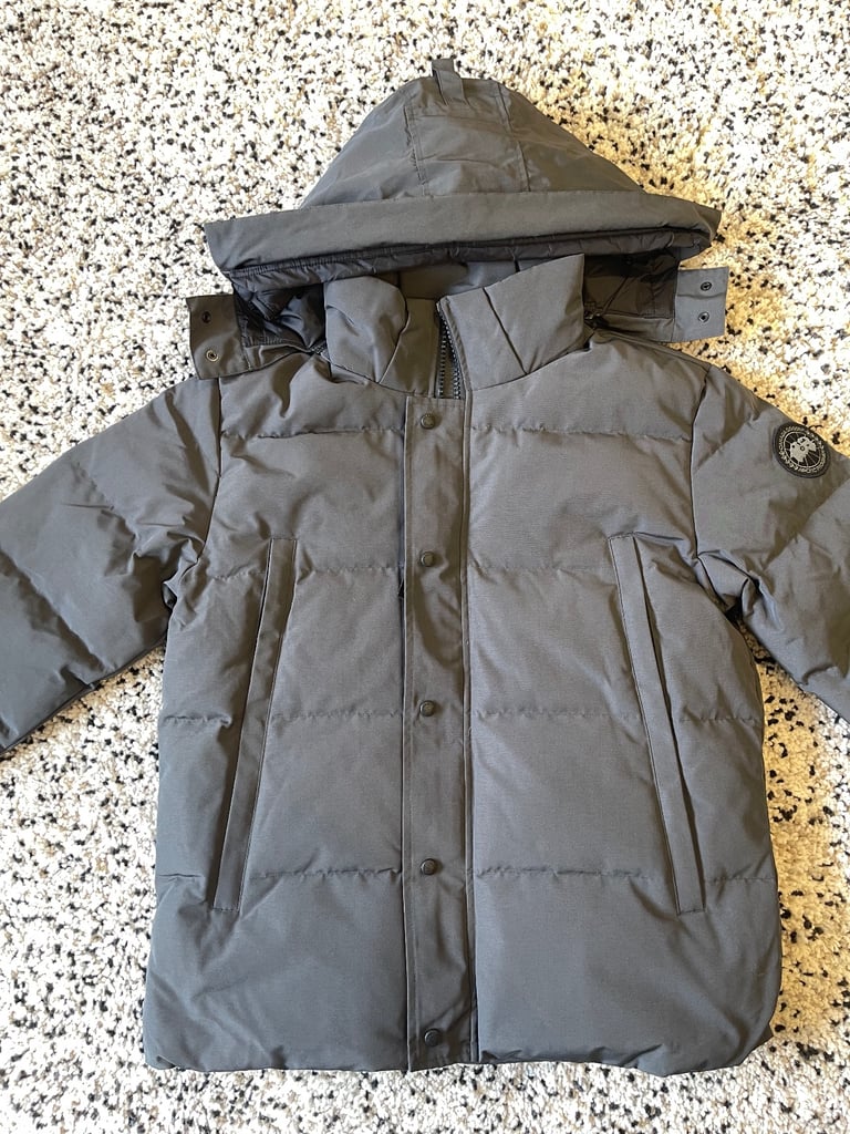 Canada Goose Black Badge Wyndham Jacket Size Large 