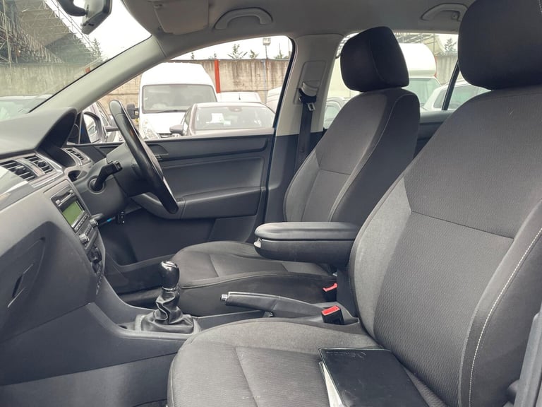 2014 Skoda Rapid Spaceback 1.2 TSI SE Euro 5 5dr HATCHBACK Petrol Manual
