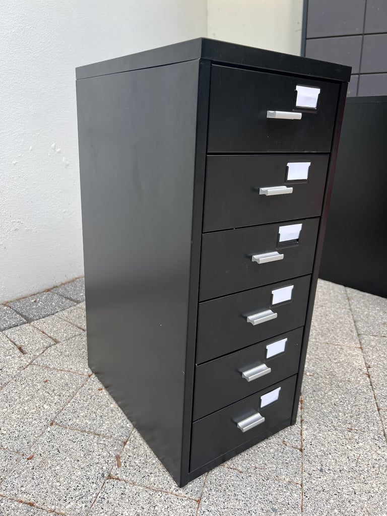 Next stationary cabinets