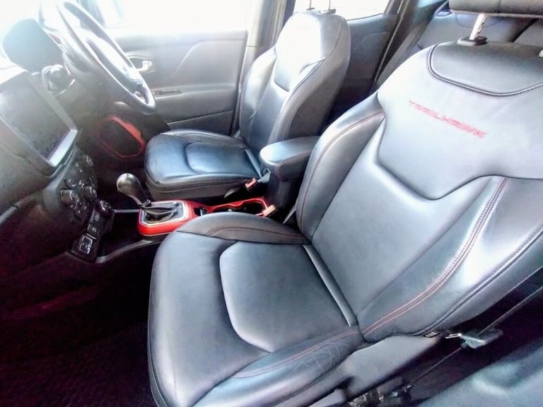 2018 Jeep Renegade 2.0 Multijet Trailhawk 5dr 4WD Auto ESTATE Diesel Automatic