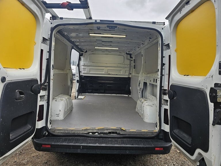 2017 Renault Trafic LL29 ENERGY dCi 125 Business+ Van PANEL VAN DIESEL Manual