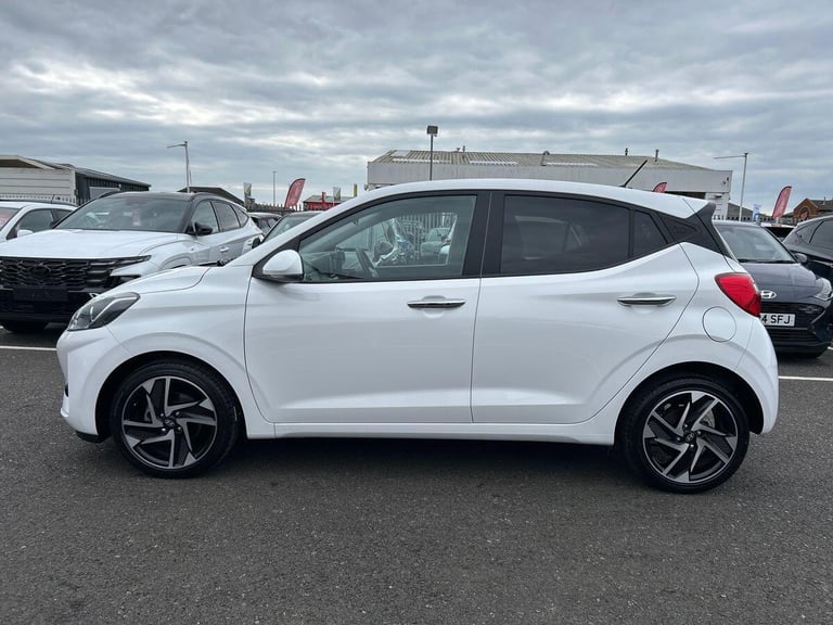 2024 Hyundai i10 1.0 Premium Hatchback 5dr Petrol Auto Euro 6 (s/s) (63 ps) Hatchback PETROL Auto...