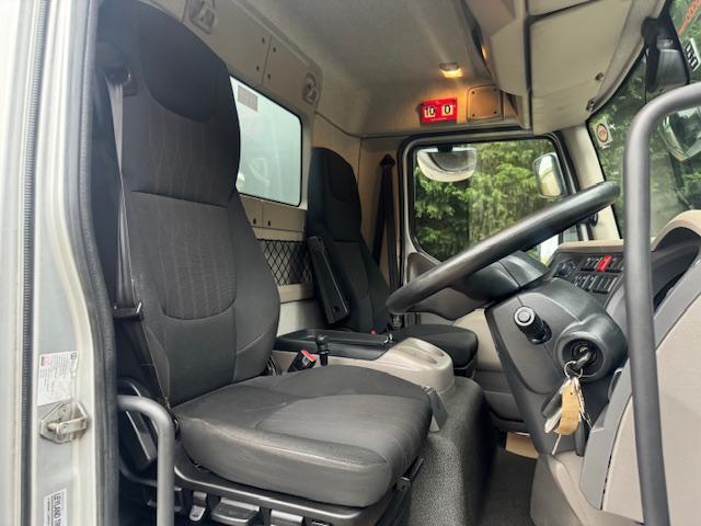 2019 19 DAF LF 180 Euro 6 20ft box DEL column tail-lift Auto
