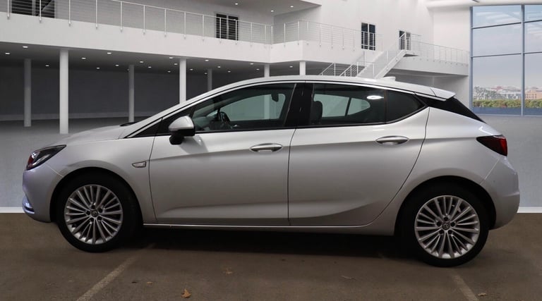 2017 Vauxhall Astra 1.6 CDTi 16V 136 Elite Nav 5dr Auto HATCHBACK Diesel Automatic