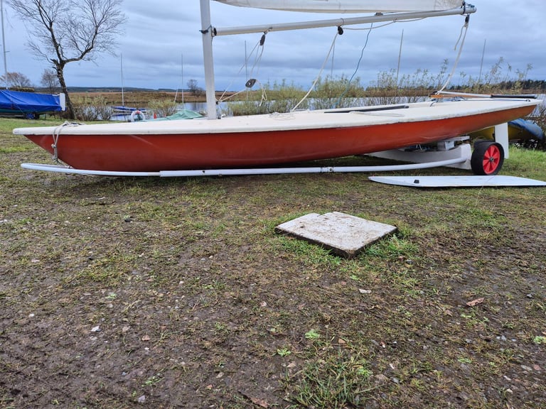 Laser sailing dinghy with launching trolley